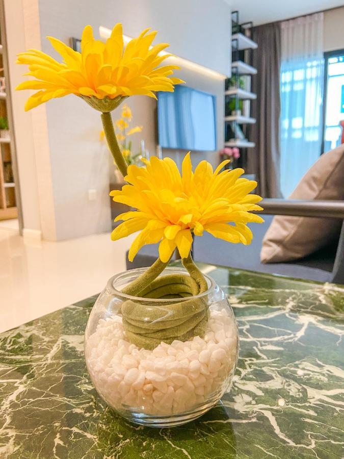 Suasana Residence By Nest Home Джохор Бахру Екстериор снимка