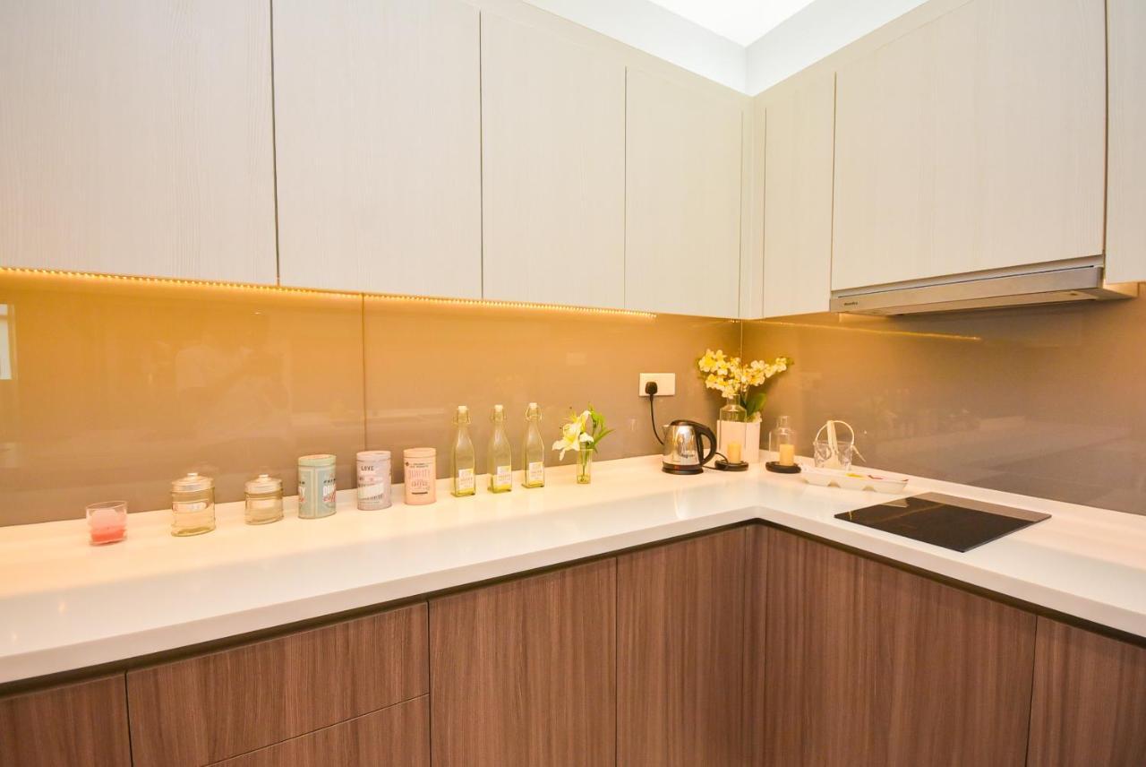 Suasana Residence By Nest Home Джохор Бахру Екстериор снимка