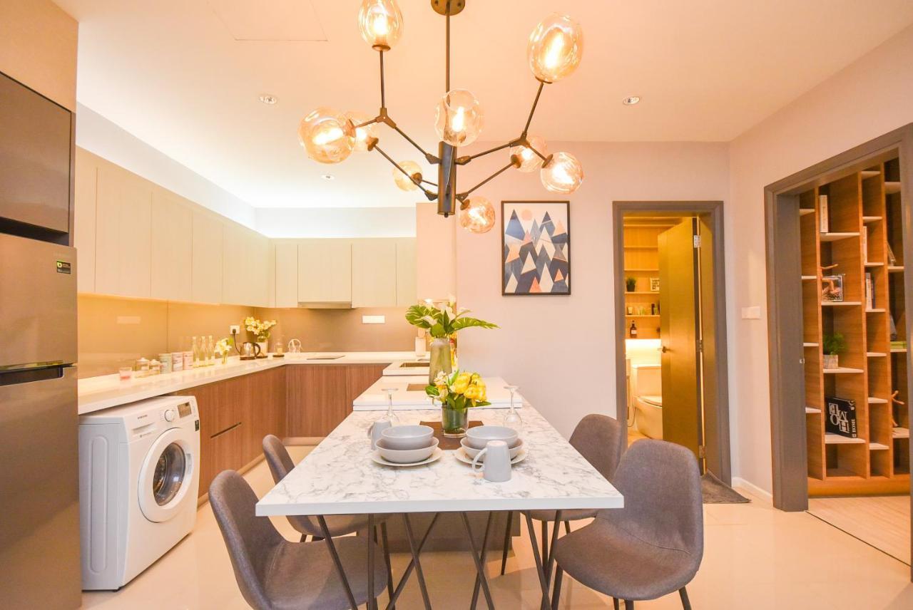 Suasana Residence By Nest Home Джохор Бахру Екстериор снимка