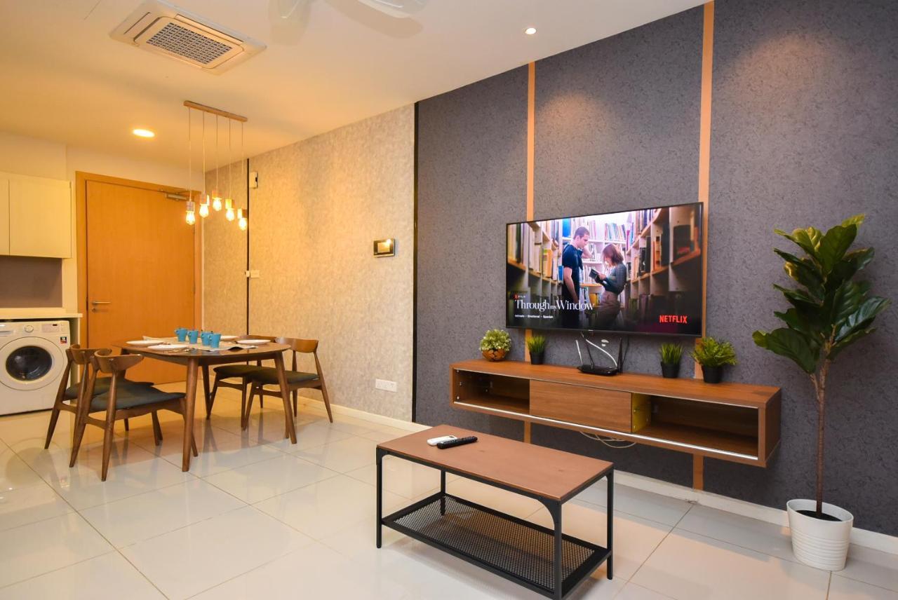 Suasana Residence By Nest Home Джохор Бахру Екстериор снимка